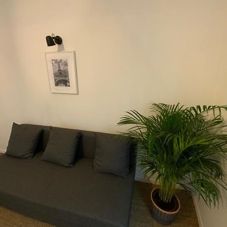 Quartier Bas Montreuil A 3Minutes Du Metro Apartment ภายนอก รูปภาพ